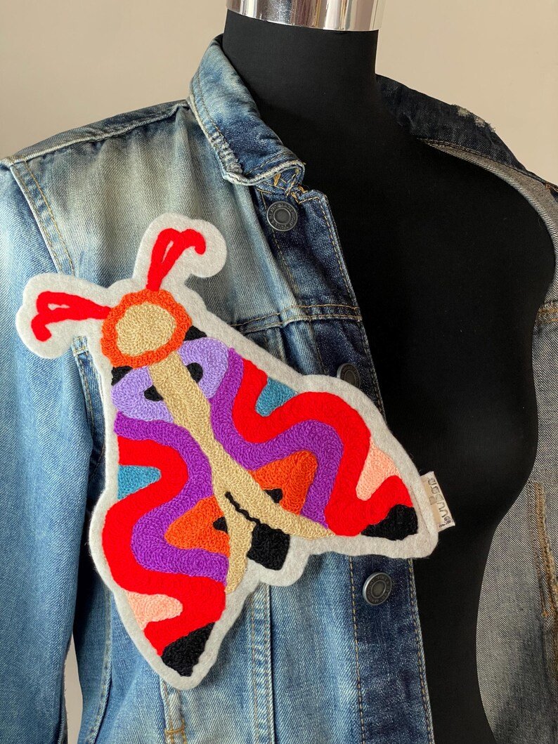 il 794xn.6205685962 6d9d Ajoutez une touche magique et enfantine à vos tenues avec ce patch broderie papillon de nuit. Marque buuBoo