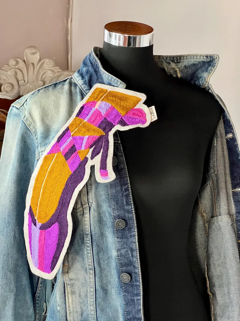 il 794xn.7016217384 mm1r.jpg Accessoire textile original pour styliser vos looks. Patch danseuse, violet rose, brodé avec soin par buuBoo.