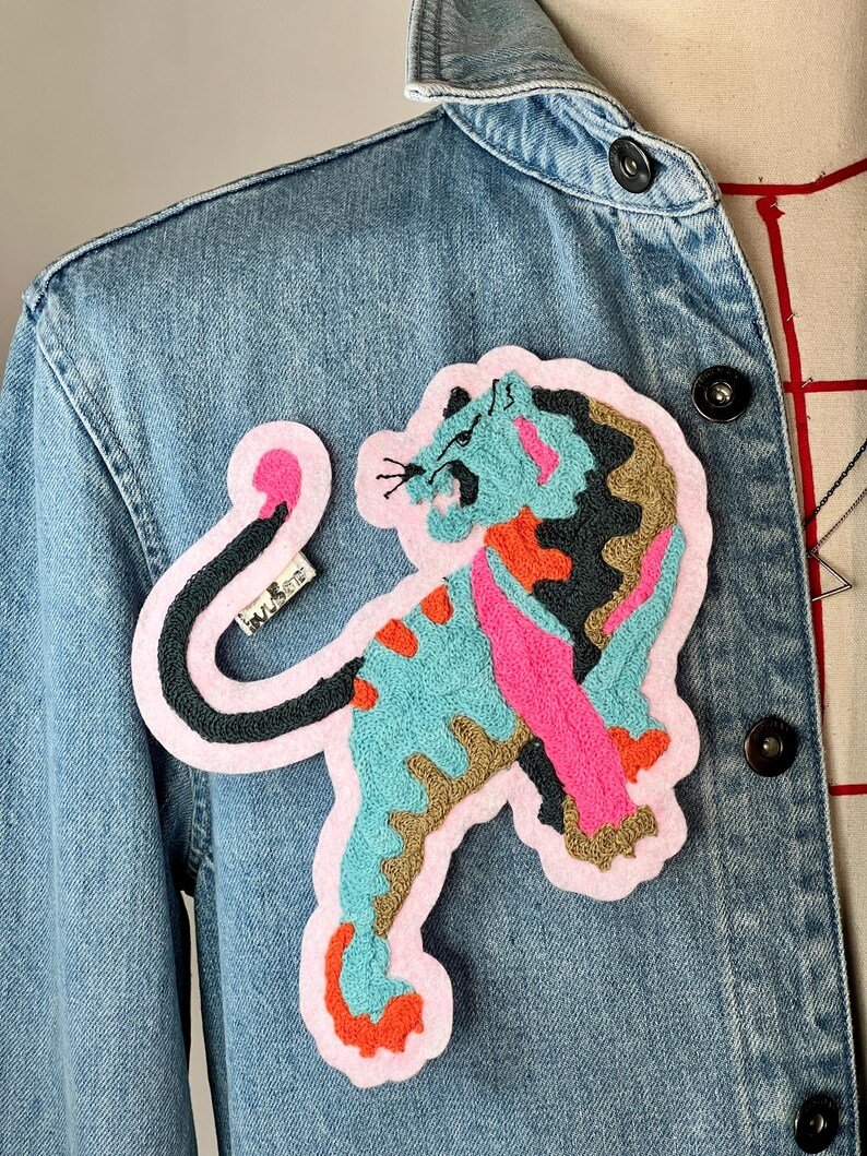 il 794xn.7245509561 c32x Personnalisez votre veste en jean avec ce patch tigre rugissant brodé multicolore, style estampe japonaise, thermocollant. Marque buuBoo